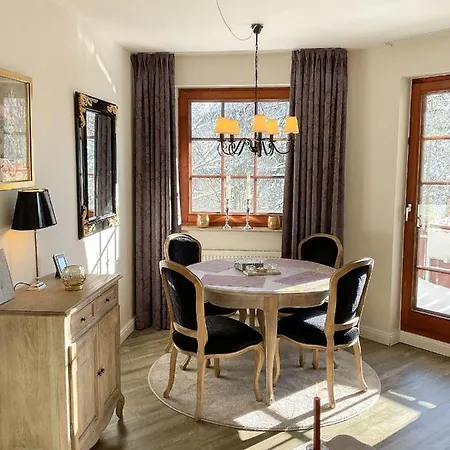 Luxus-ferienwohnung-bergblick *